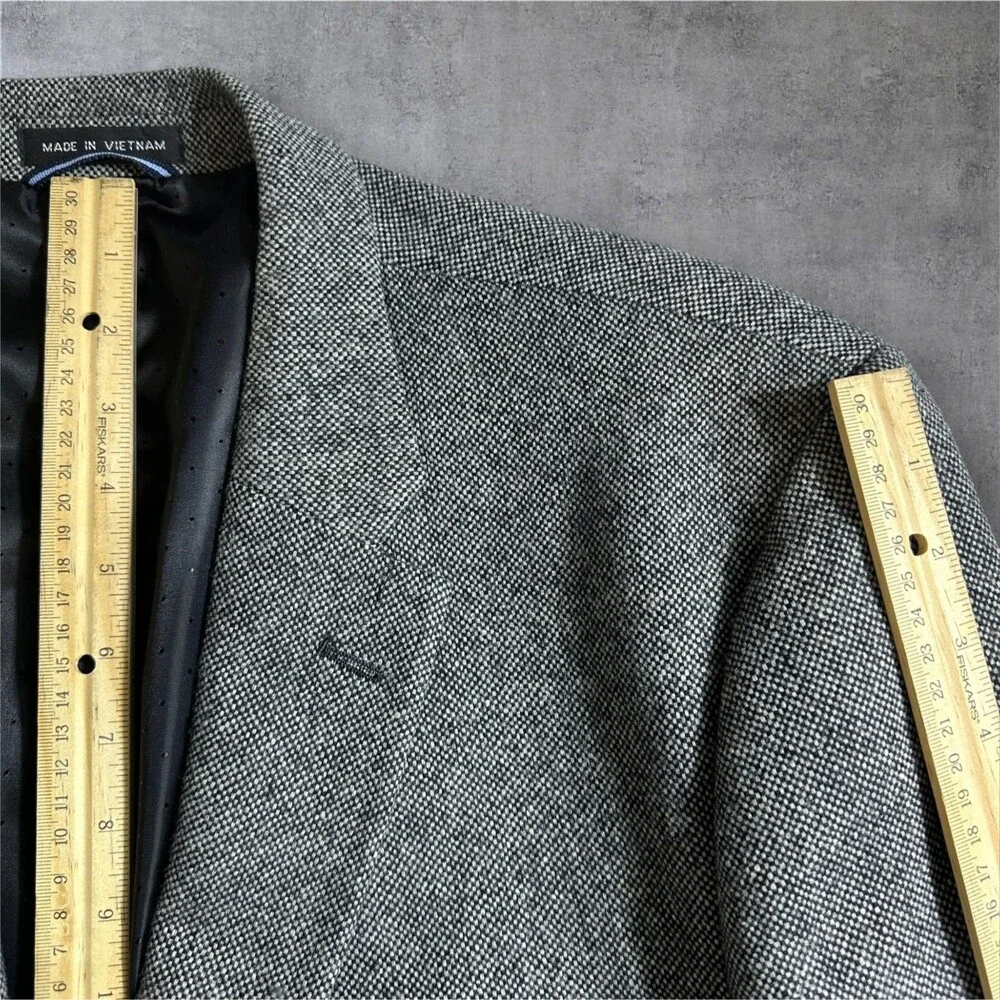 TOMMY HILFIGER Mens Sport Coat 46R 2-Button Blazer Jacket Gray Wool Blend Tweed